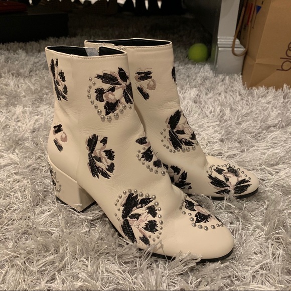 NWOT Dolce Vita Floral Leather Ankle Booties - Picture 3 of 10